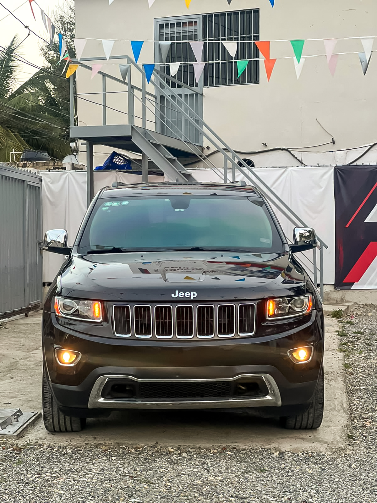 Jeep Grand Cherokee Laredo