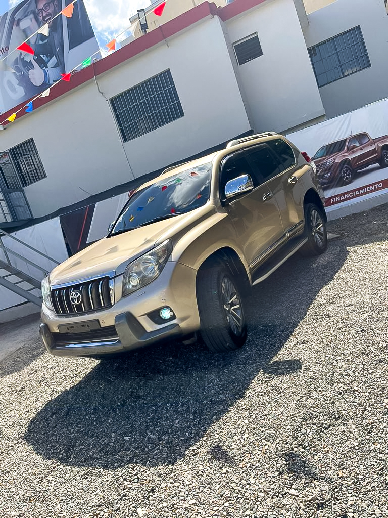 Toyota Land Cruiser Prado 2010