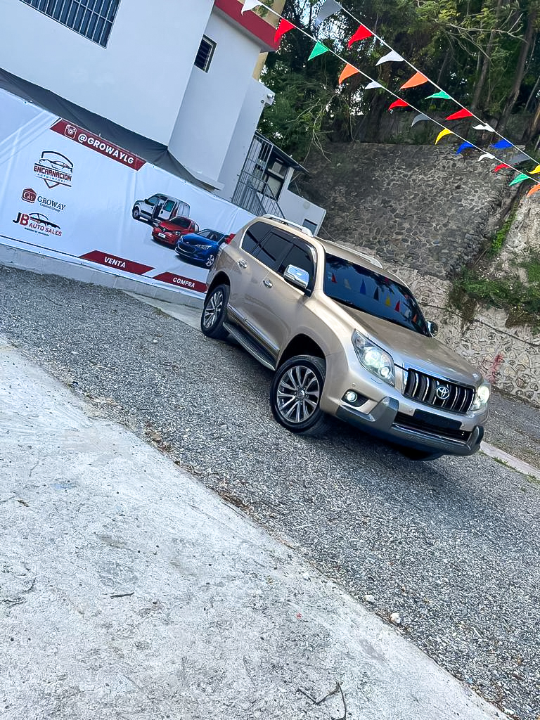 Toyota Land Cruiser Prado 2010