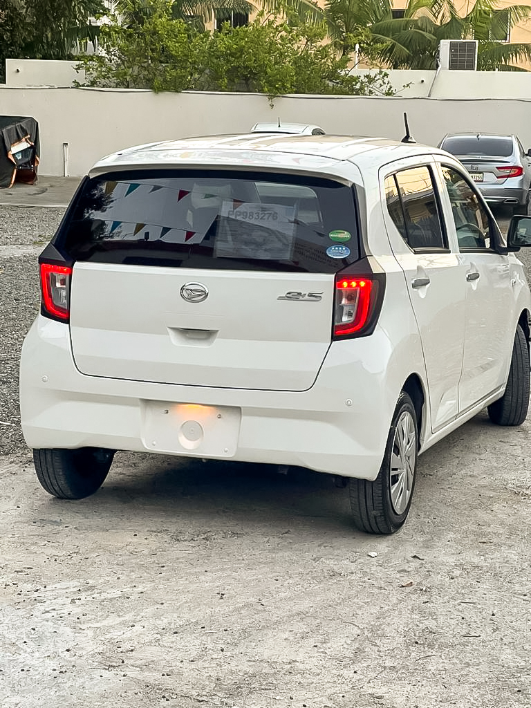 Daihatsu Mira 2018