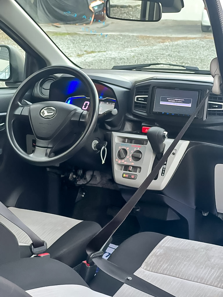 Daihatsu Mira 2018