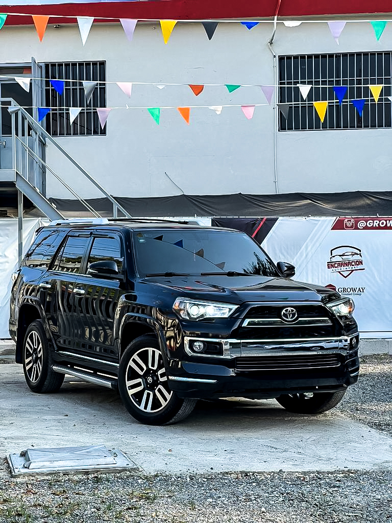 Toyota 4 Runner Limited 2015