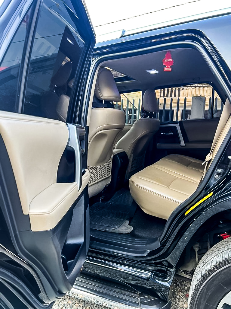 Toyota 4 Runner Limited 2015