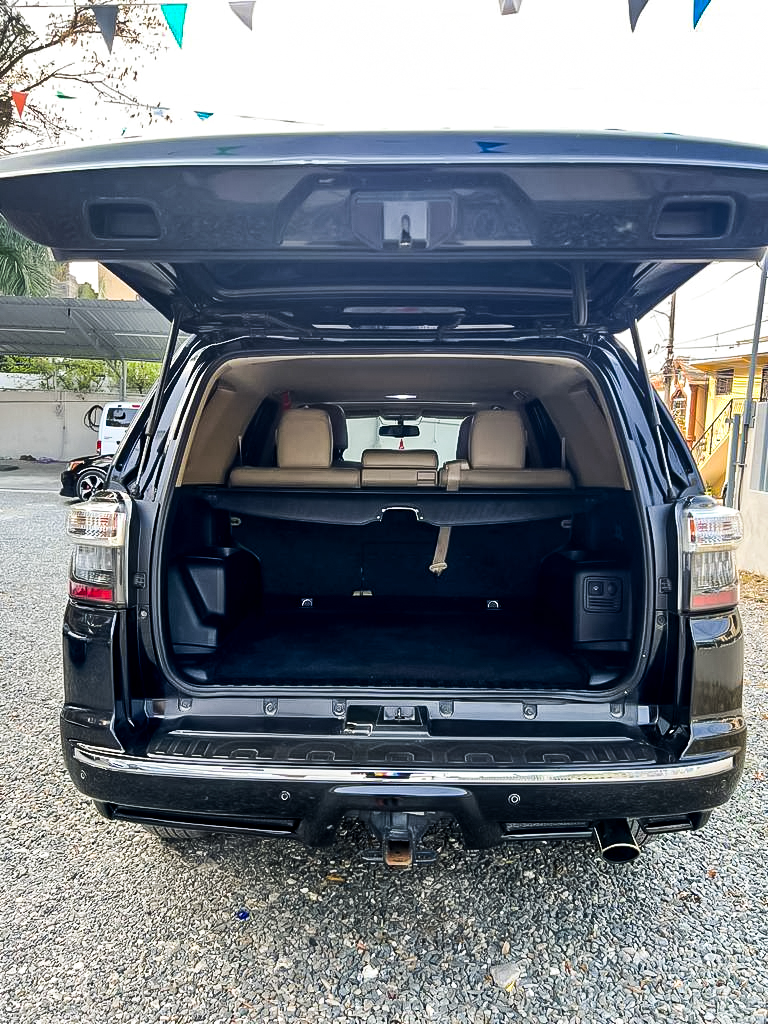 Toyota 4 Runner Limited 2015