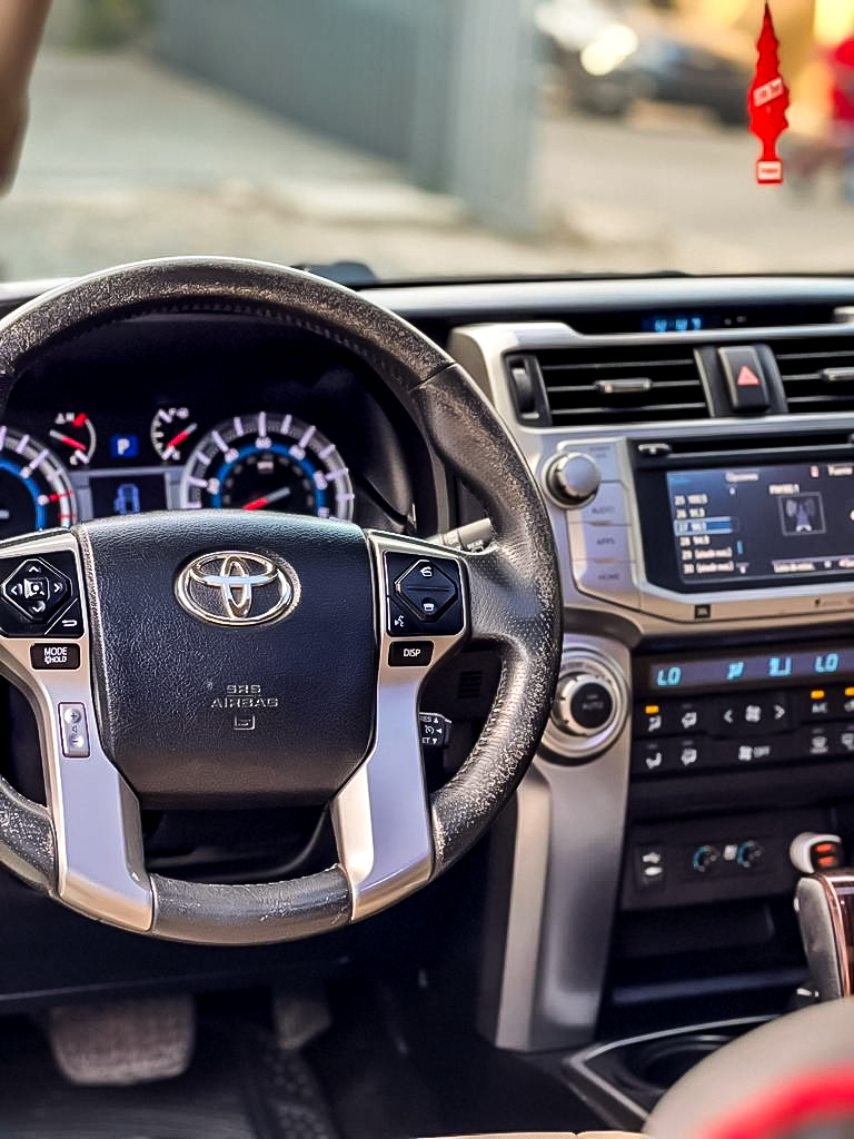 Toyota 4 Runner Limited 2015
